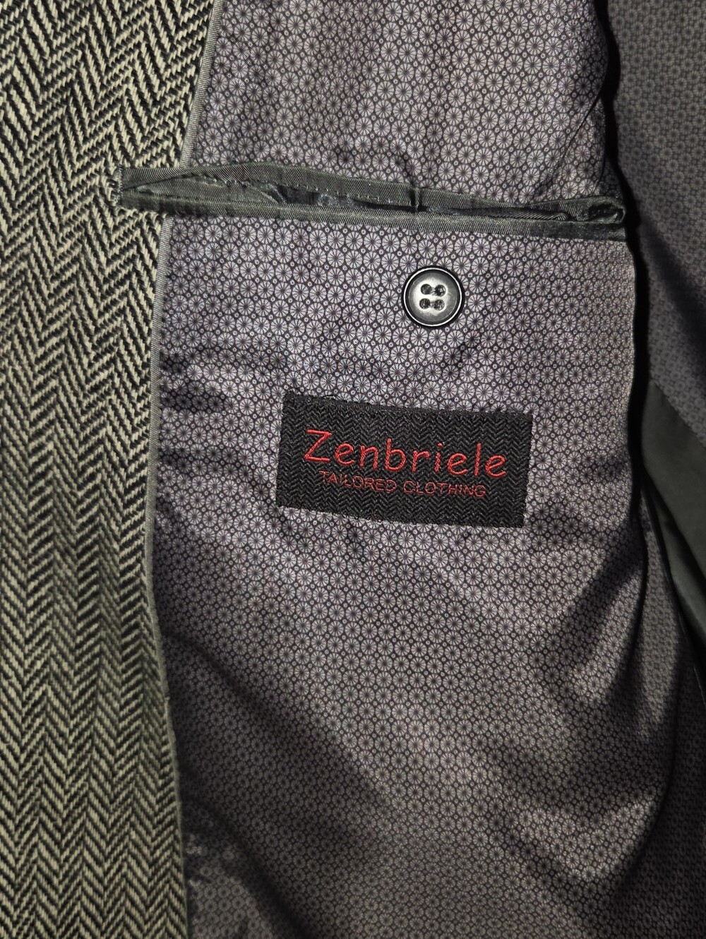 Men's Classic Herringbone Wool-Blend Blazer in Black & Cream - Picture 7 of 9